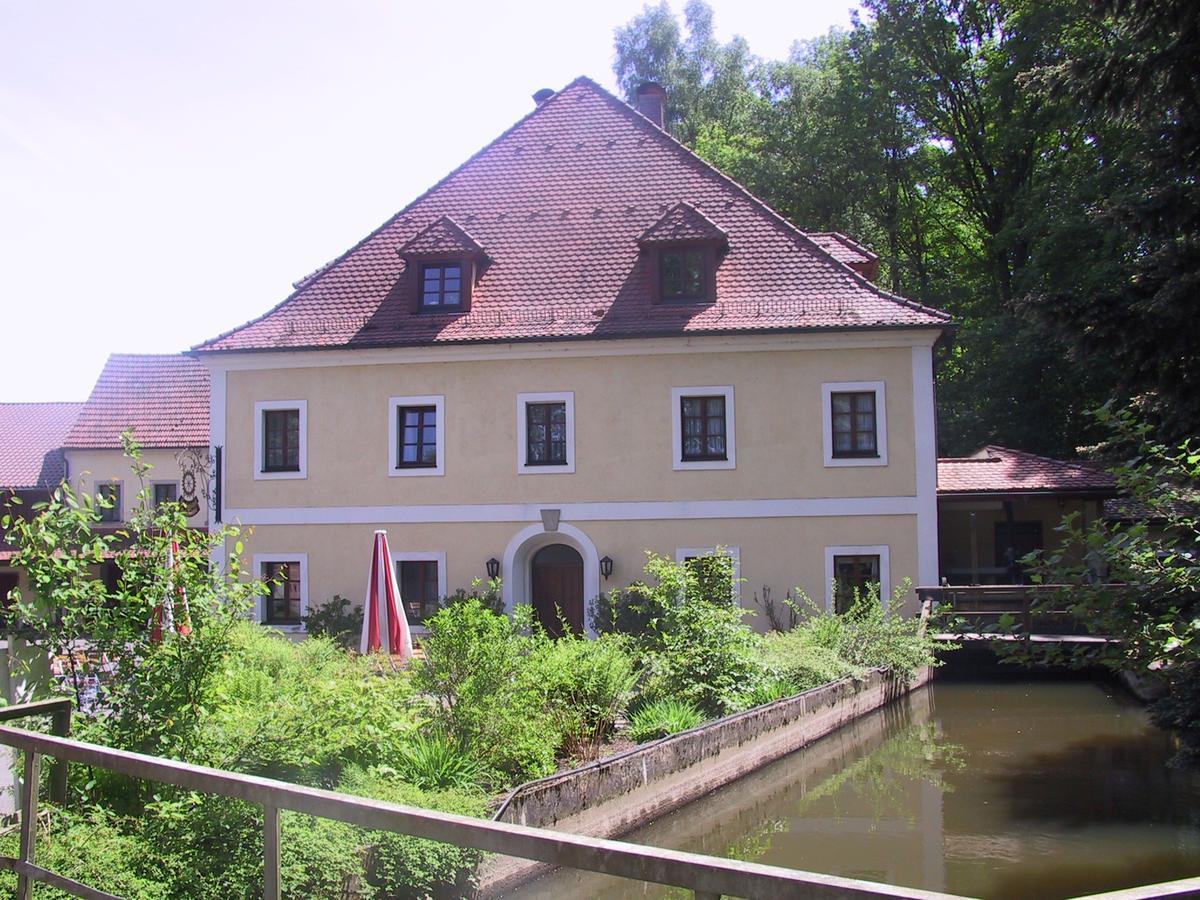 Landhotel Kahrmuehle Pressath Exterior photo